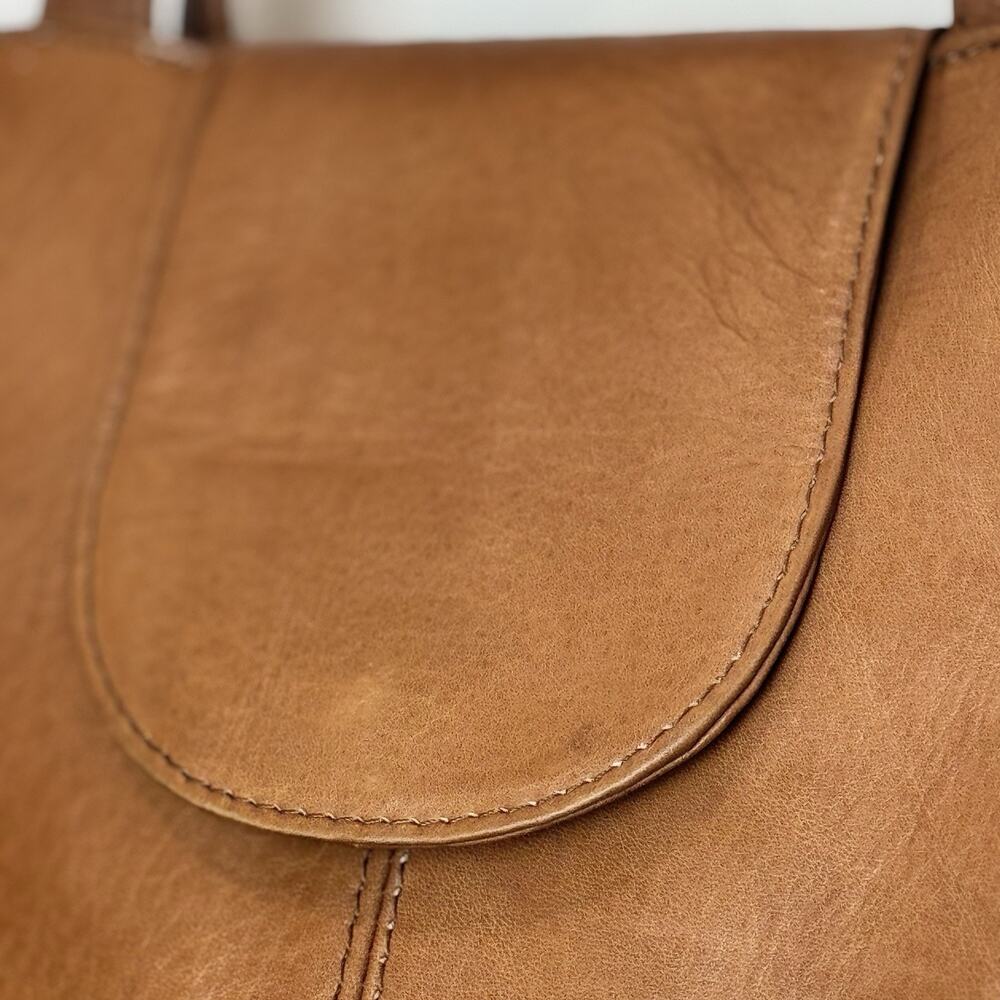 HOBO International Tan Leather Tote Bag Shoulder Bag Magnetic Flap Vintage Y2k - Picture 6 of 10